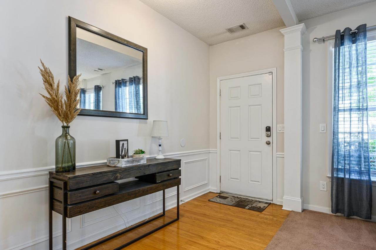 Enjoy This Amazing Home With Porch & Grill Near Dt Woodstock Exteriör bild