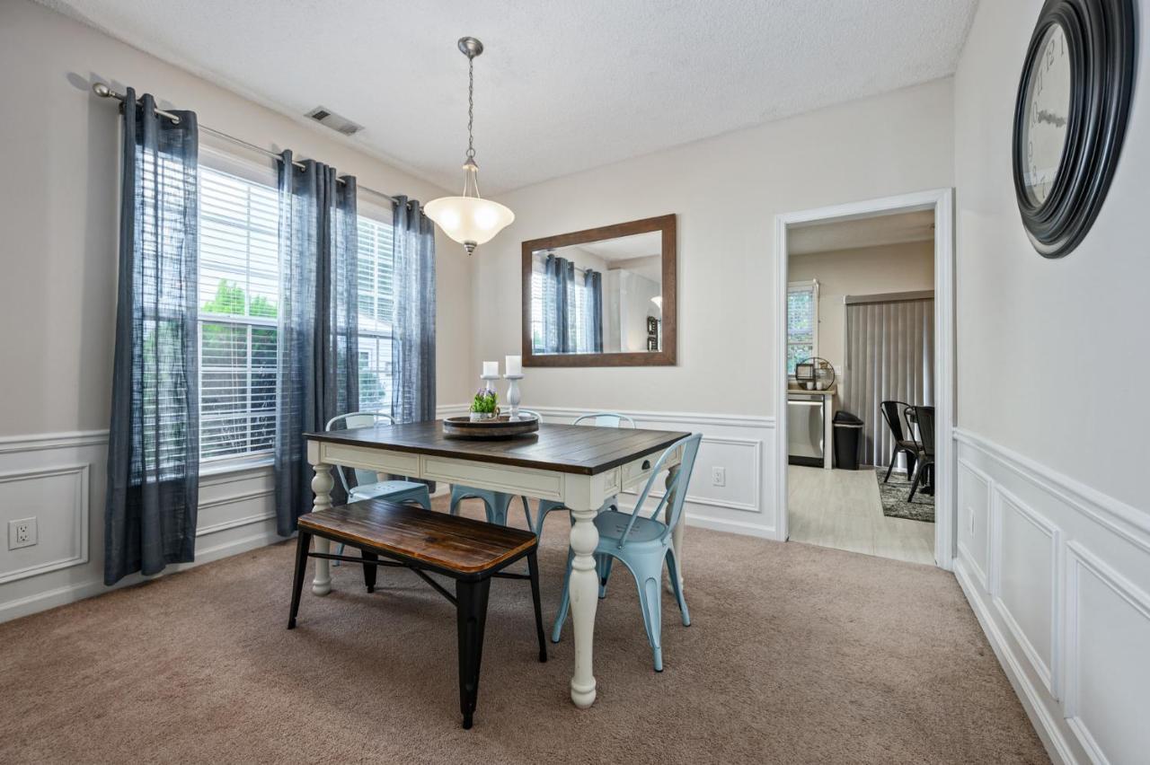 Enjoy This Amazing Home With Porch & Grill Near Dt Woodstock Exteriör bild