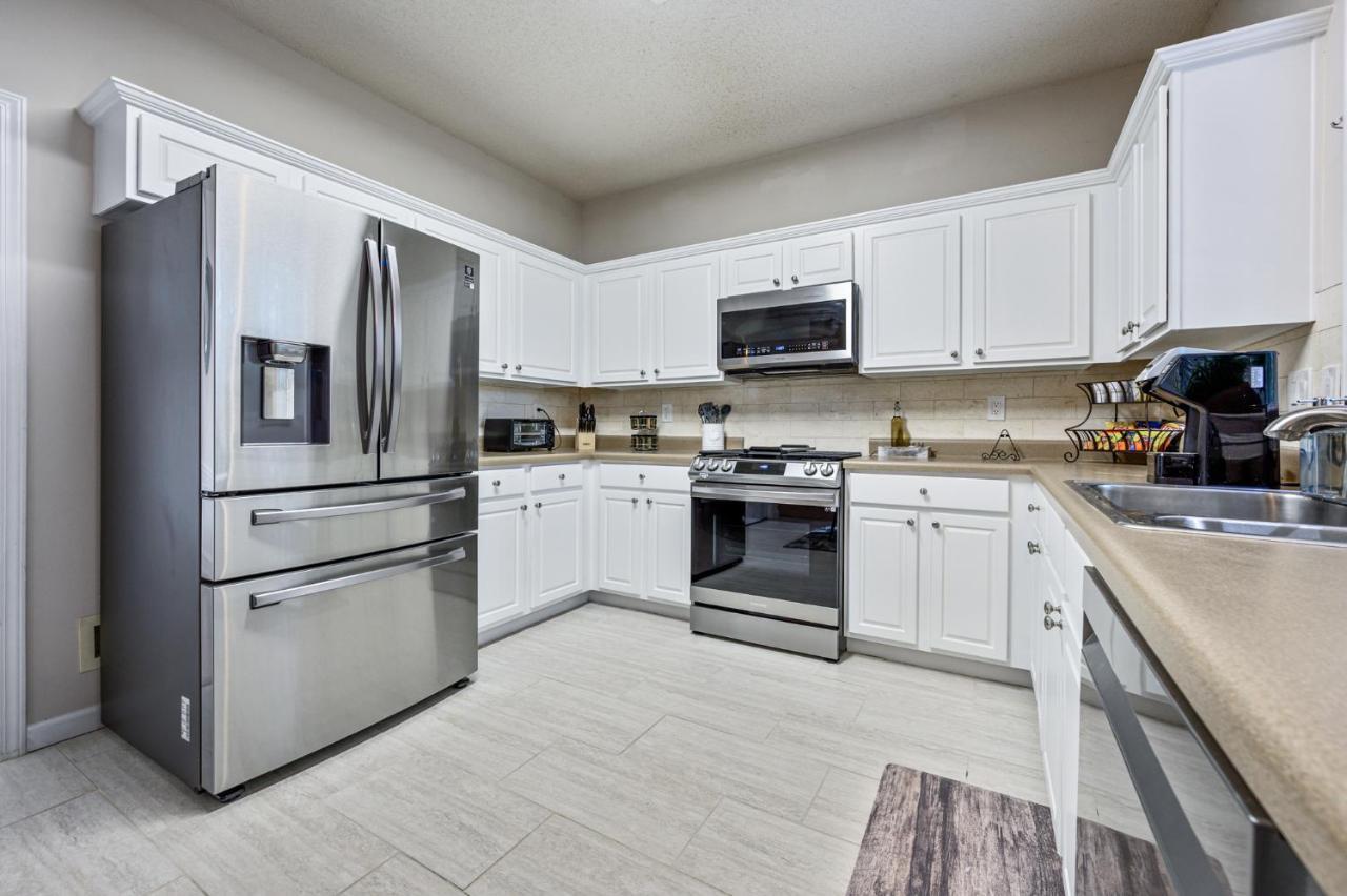 Enjoy This Amazing Home With Porch & Grill Near Dt Woodstock Exteriör bild