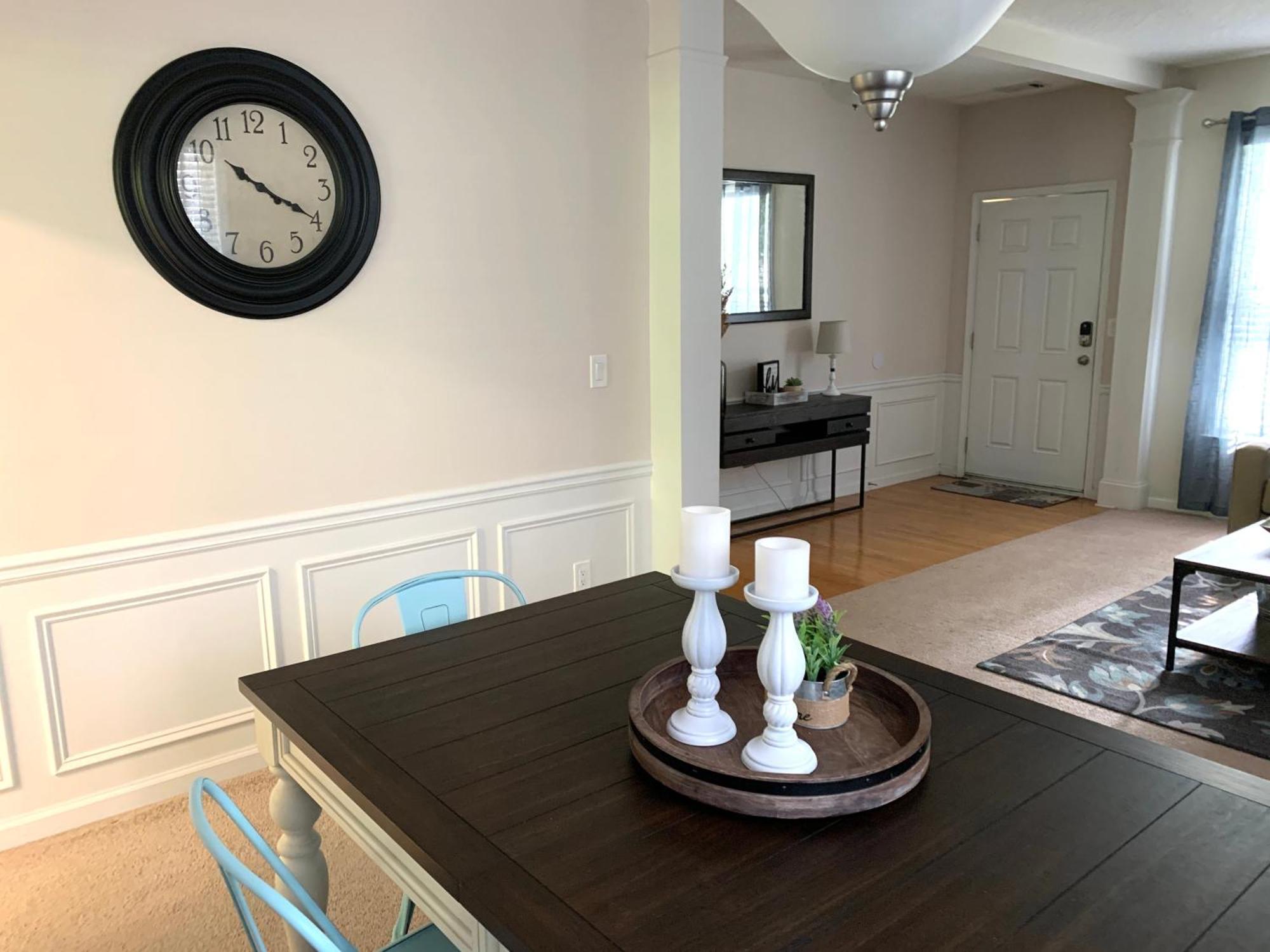 Enjoy This Amazing Home With Porch & Grill Near Dt Woodstock Rum bild